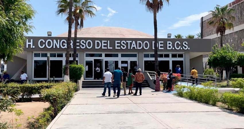 En periodo extraordinario se sacarán Ley electoral y movilidad: LAD