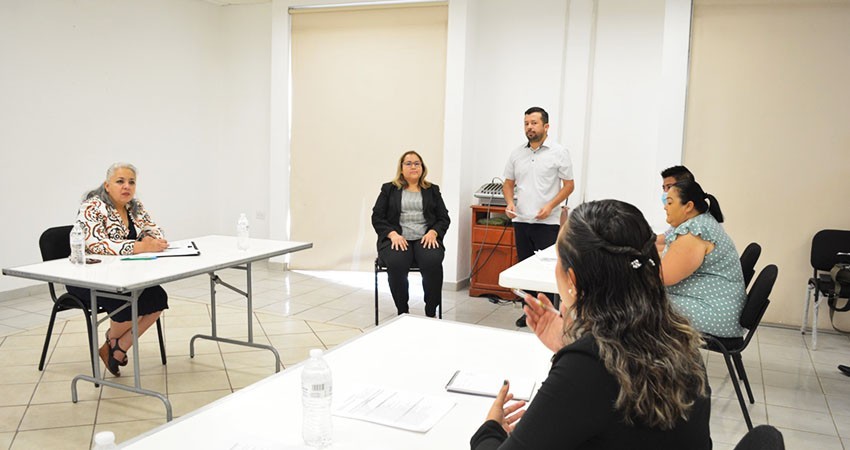 Imparten taller especializado en competencias para audiencias de juicio oral a personal de PGJE