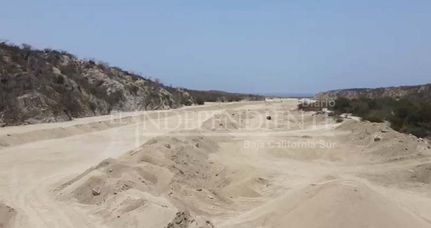 Investiga Conagua extracción de arena en arroyo El Tule