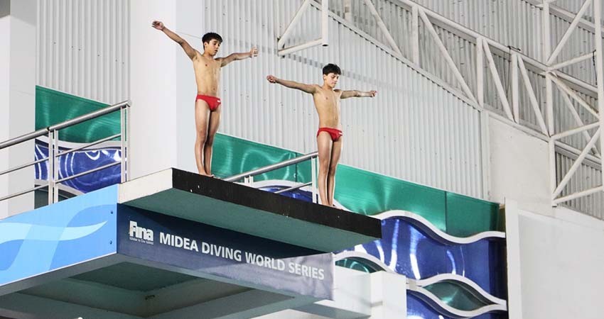 Dos clavadistas de BCS clasifican al Panamericano de Lima