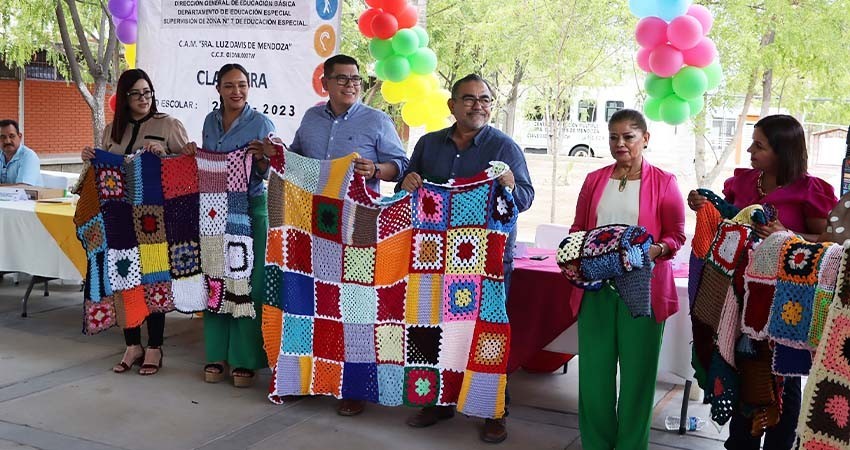 Recibe SEDIF Donativo de Grafiti Tejido