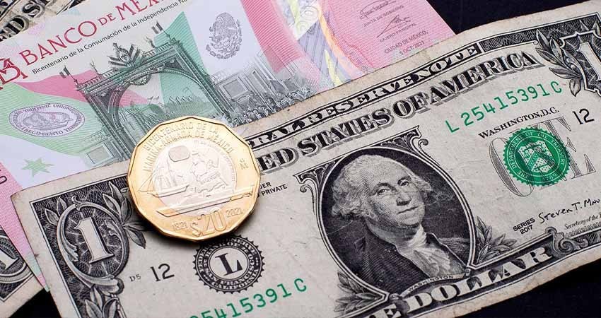 Peso avanza en jornada errática; bolsa mexicana cae