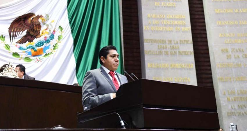 Aspirante opositor propone que ciudadanos pueda tener armas