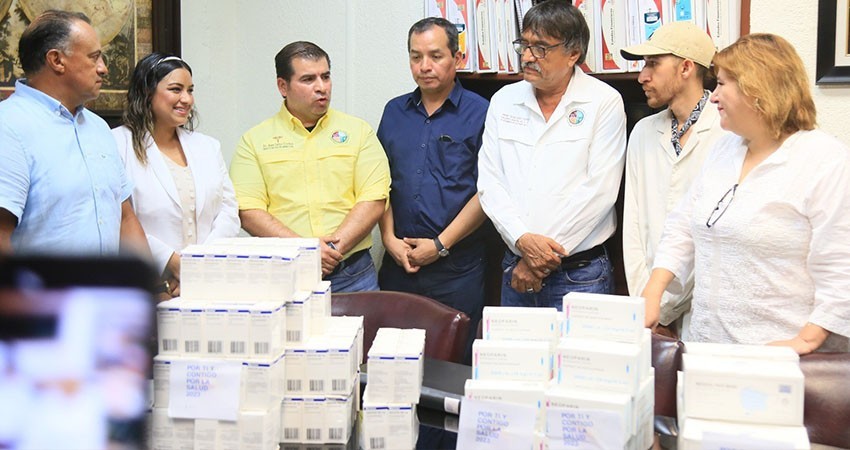 Ayuntamiento Los Cabos recibe en donación medicamento para combatir el cáncer