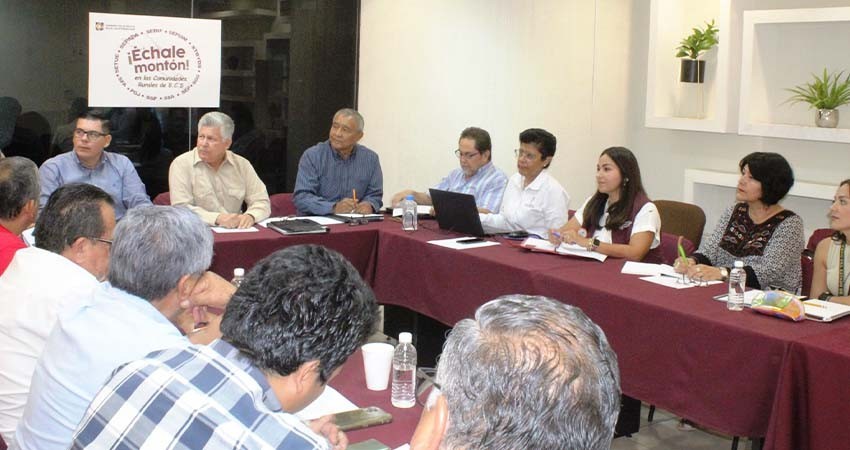 Instalan mesa para atención de las necesidades del sector rural