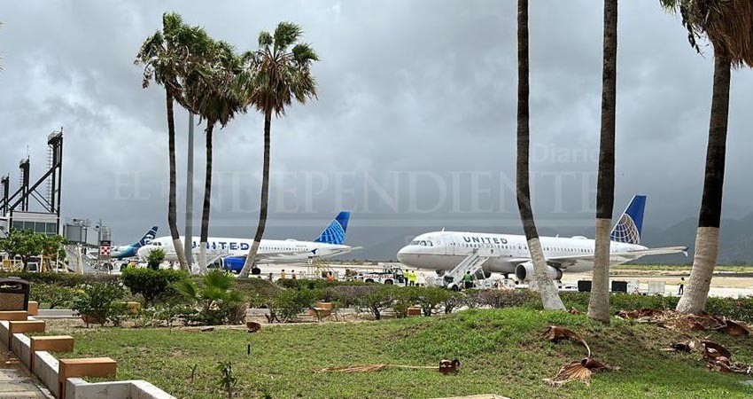 21 vuelos cancelados al aeropuerto de Los Cabos