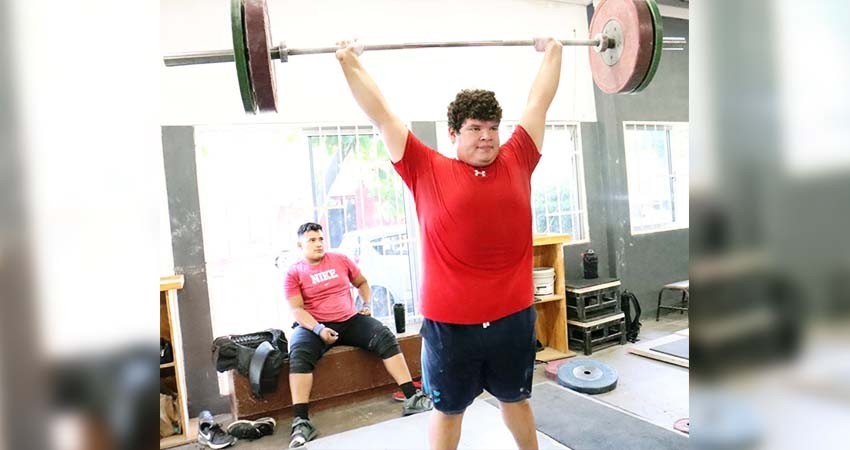 Asistirá Carlos Juárez al Campeonato Nacional Juvenil Sub-20 de Halterofilia