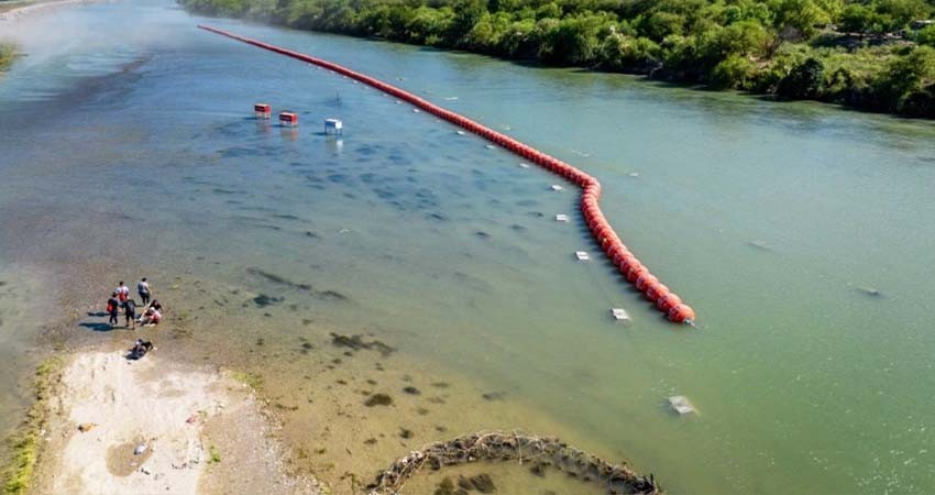 AMLO celebra que Gobierno de Texas mueva las boyas del río Bravo hacia EE.UU.
