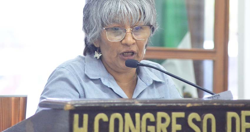 Se pronuncian diputadas en favor de los nuevos libros de texto gratuitos del ciclo escolar