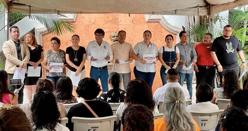 Hacen entrega de 200 becas para el fortalecimiento laboral en Los Cabos
