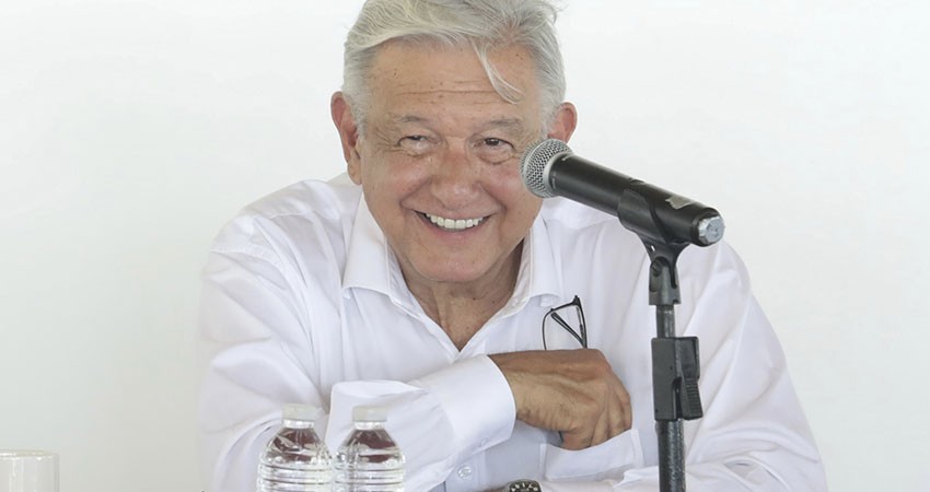 Tras hacer oficial la candidatura de Gálvez Ruiz, advierte AMLO que opositores “no regresarán”