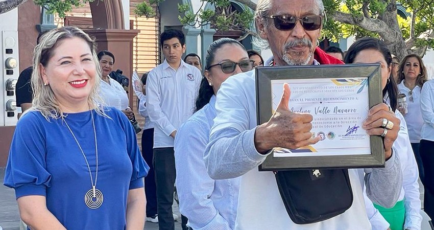 Entregan reconocimientos a trabajadores sindicalizados del Ayuntamiento de Los Cabos