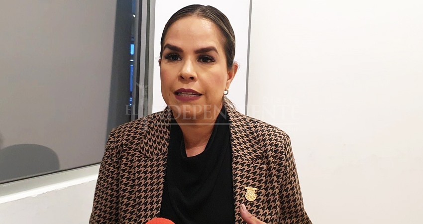Gabriela Montoya: “Tengo levantada la mano a la alcaldía de Los Cabos”