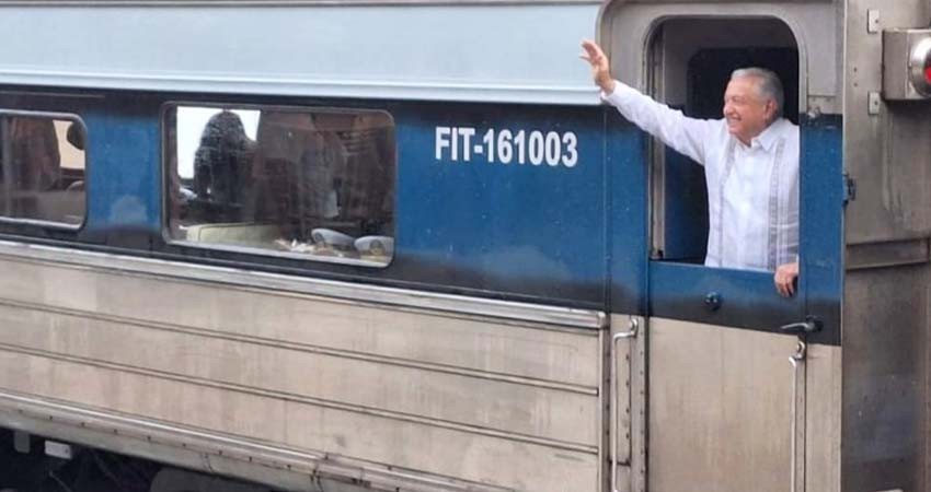 AMLO hace recorrido de prueba en el Tren Interocéanico