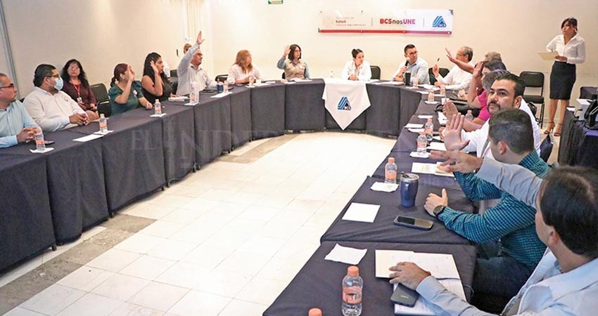 Estado y federación trabajan para transformar los servicios de salud en BCS: Flores Aldape