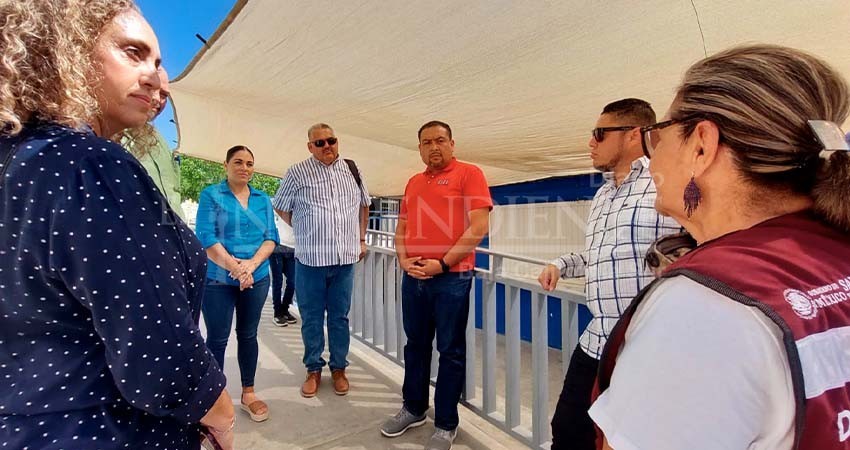 Entrega titular de SEDIF equipamiento para desayunadores en Los Cabos