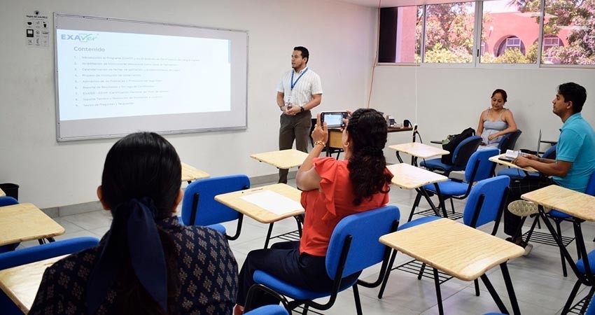 Por vez primera, la UABCS aplica examen de certificación de lengua inglesa EXAVER