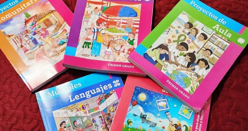 Hasta 20 mil pesos cuesta ampararse contra los nuevos libros de texto: Rafael Loera