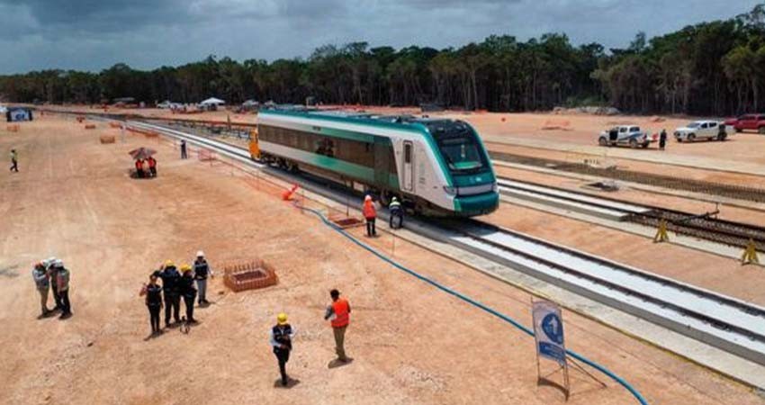 Gobierno niega financiar 'granjas de bots' a favor de AMLO