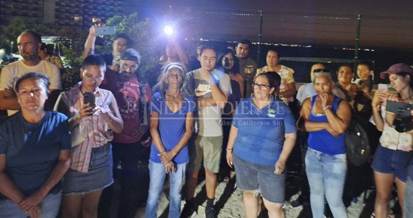 Acusan vecinos de El Manglito despojo de playa por parte de Hotel Marea