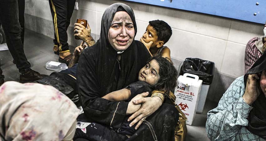 Al menos 500 muertos tras bombardeo a hospital de Gaza