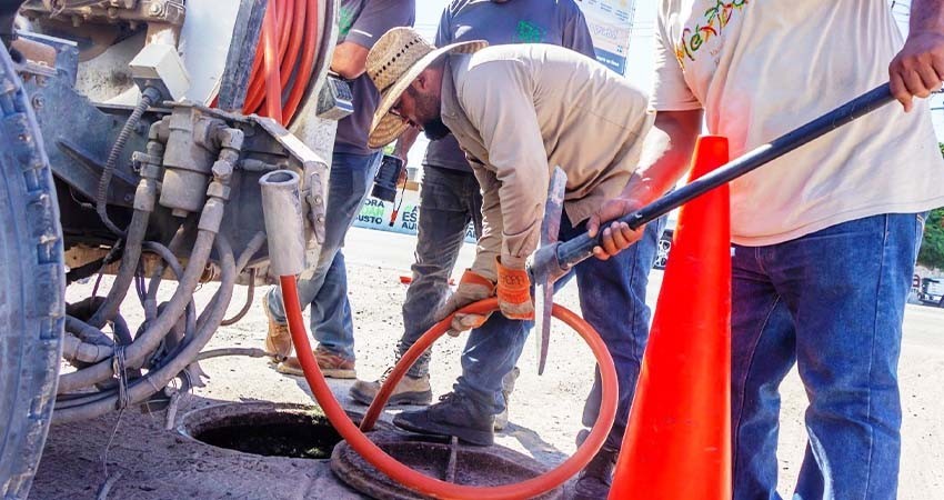Muestra OOMSAPAS La Paz significativos avances en el programa de atención de reportes de drenaje