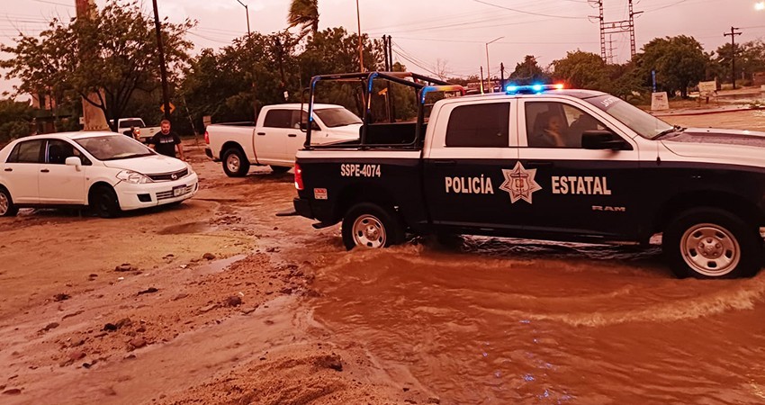 Brindó policía estatal apoyo durante el paso del huracán Norma