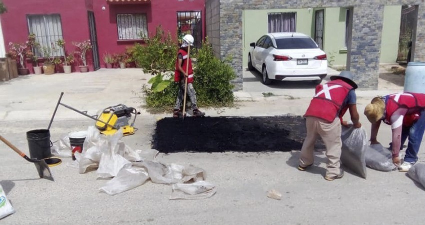 Continua el programa de bacheo en SJC