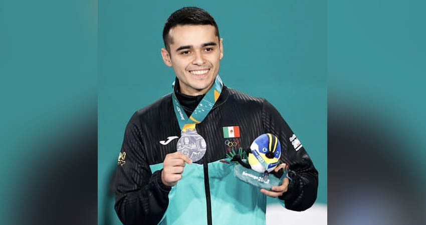 Seguir en selección nacional de karate es un reto: Villarreal Ávila