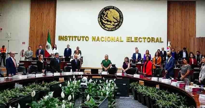 Tribunal avala acuerdo del INE: partidos deben postular a 5 mujeres para gubernaturas