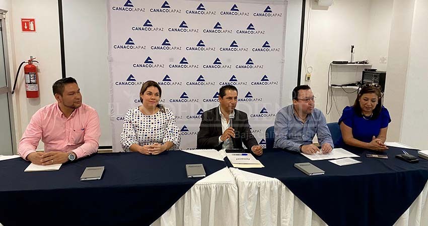 Negocios que coticen prestaciones de Ley, están obligados a registrarse en FONACOT