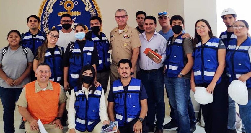 Estudiantes de la UABCS participan con éxito en simulacro por derrame de hidrocarburos