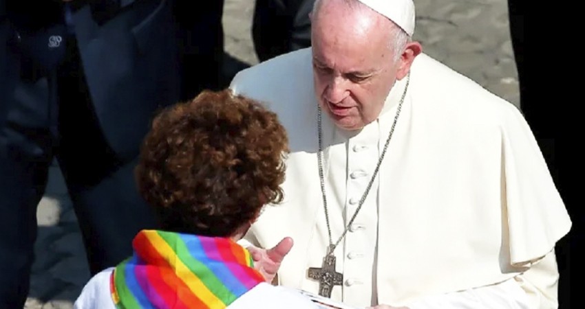 Recibe el papa Francisco a mujeres trans en un almuerzo en el Vaticano