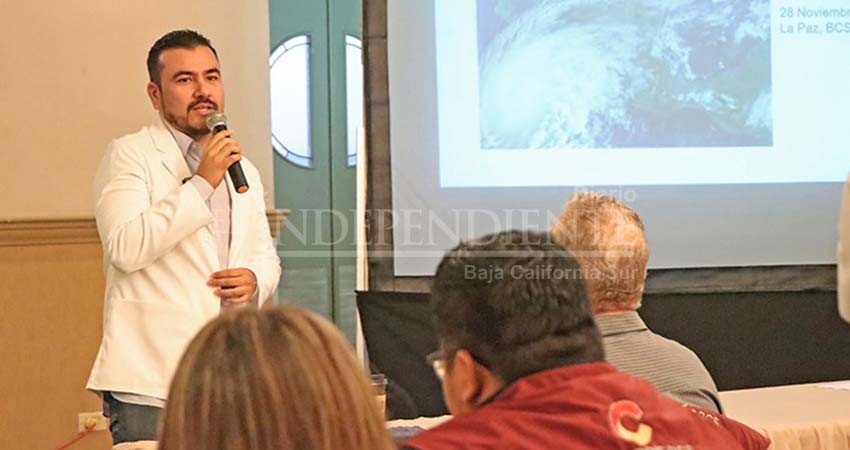 Verificadores de Coepris son capacitados en atención de emergencias