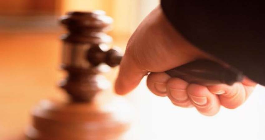 Repara el daño que causó por incumplimiento de la obligación alimentaria