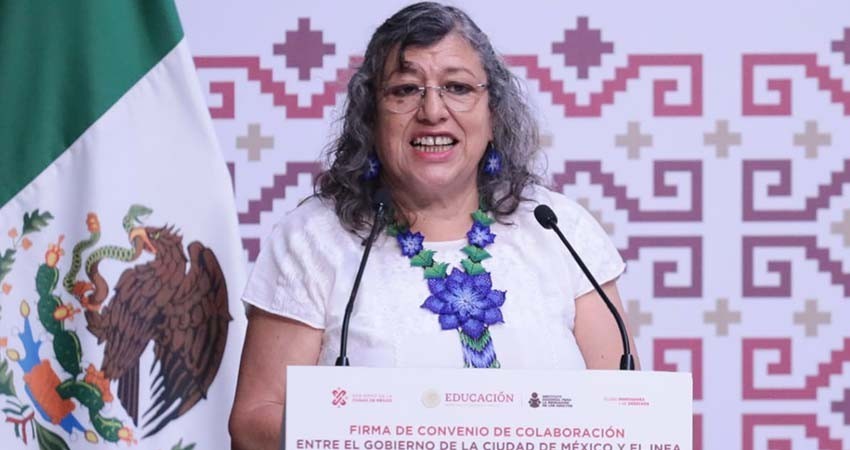 Comisionada nacional de búsqueda reconoce cercanía con AMLO
