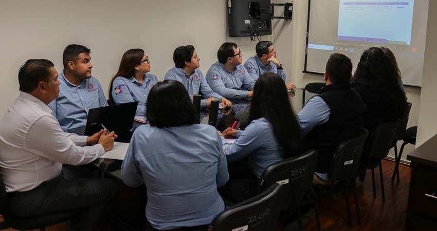 Capacita CONEVAL a personal operador del sistema de justicia penal del estado