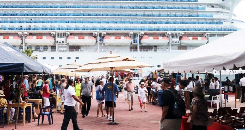 Arranca el 2024 con el arribo de mega Crucero a La Paz