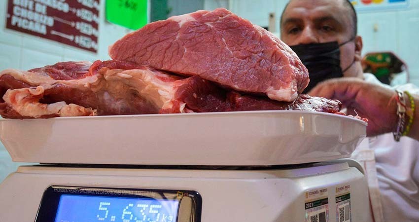Alto consumo de carnes rojas y procesadas aumentan riesgo de cáncer colorrectal