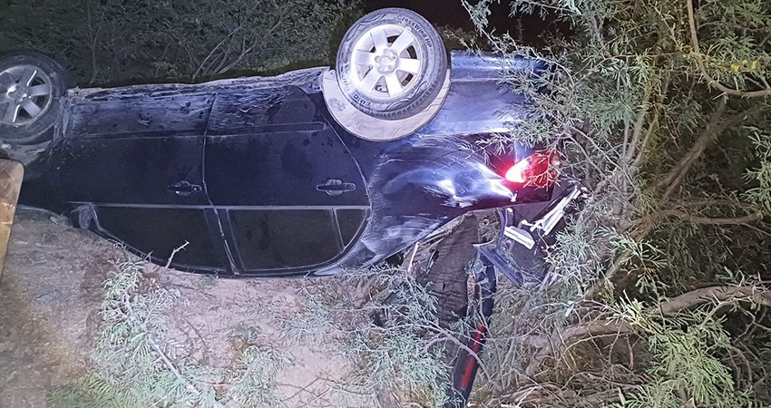 Perdió el control de su vehículo y volcó en carretera Los Planes