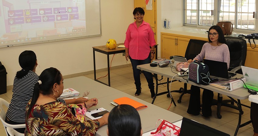 Más de 3 mil docentes de BCS participarán en cursos formativos de la NEM