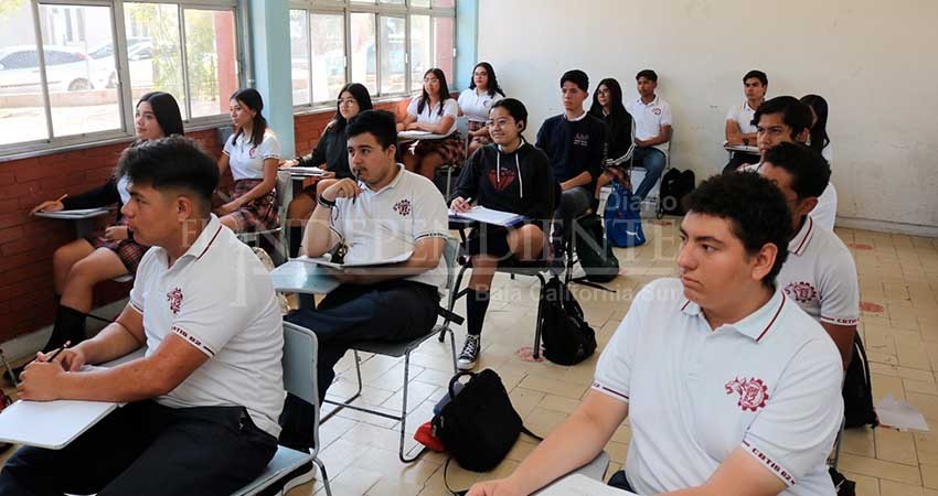 Durante febrero y marzo, SEP entregará fichas para ingreso a preparatoria