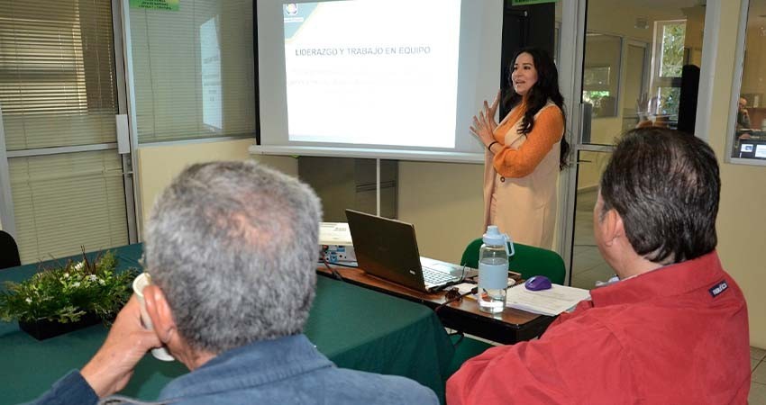 Instituto de capacitación oferta empleo como instructor externo