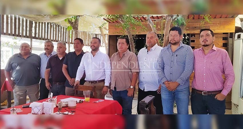 Ex Secretario de Gobierno BCS, "manejó mal" mesas de acuerdo con transportistas: Gremio Taxista