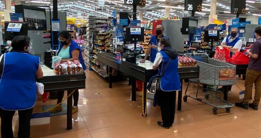 Senado aprueba Ley Silla: Prohíbe que empleados estén de pie toda la jornada laboral