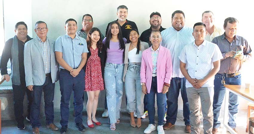 Se reúne la presidenta de la Comisión del Deporte con Cronistas Deportivos en su día