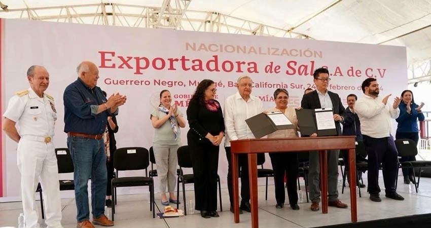 Anuncia el presidente de México la nacionalización de la Exportadora de Sal de Guerrero Negro