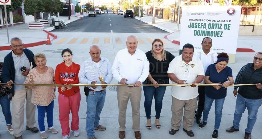 Con una inversión de más de 33 mdp Castro Cosío inauguró obra de pavimentación en La Paz