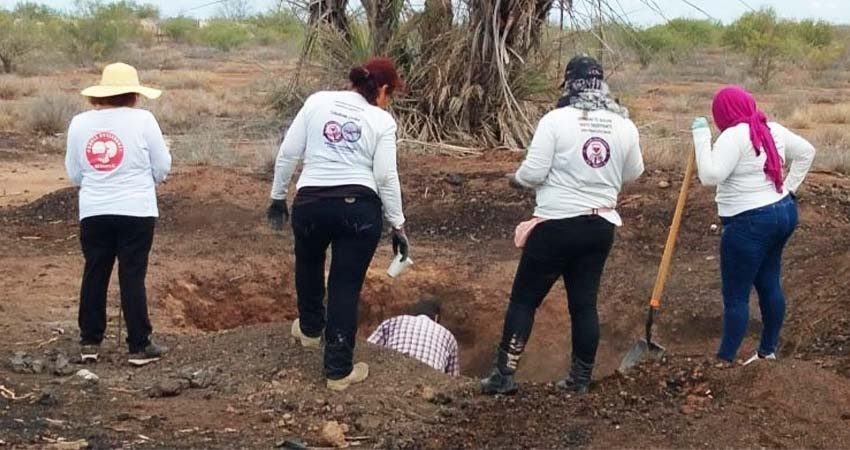 Madres buscadoras denuncian “doble” desaparición de sus hijos