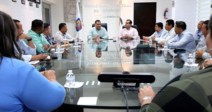 Acuerdan gobierno del estado y sindicato mesa de trabajo con ayuntamientos